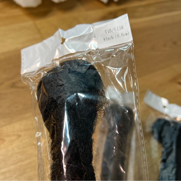 8-inch, 30 Strands Human Hair Extensions - Picture 4 of 5